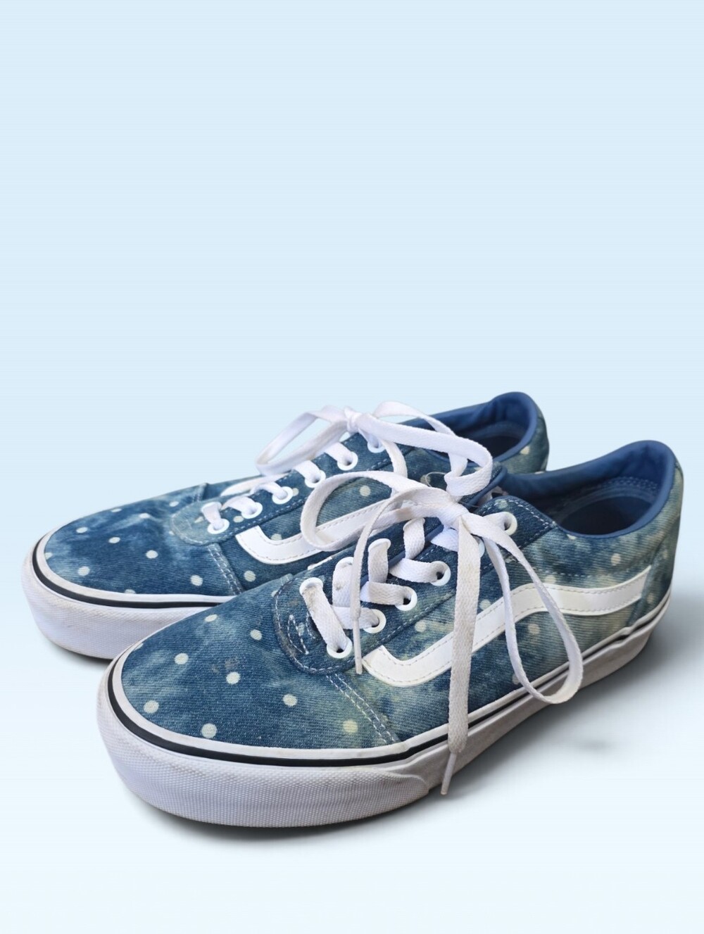 Vans Ward Low Top Blue Denim Polka Dot Sneakers, Woman's Size 9. Like New